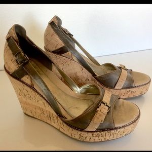 KENNETH COLE REACTION bronze leather cork wedges